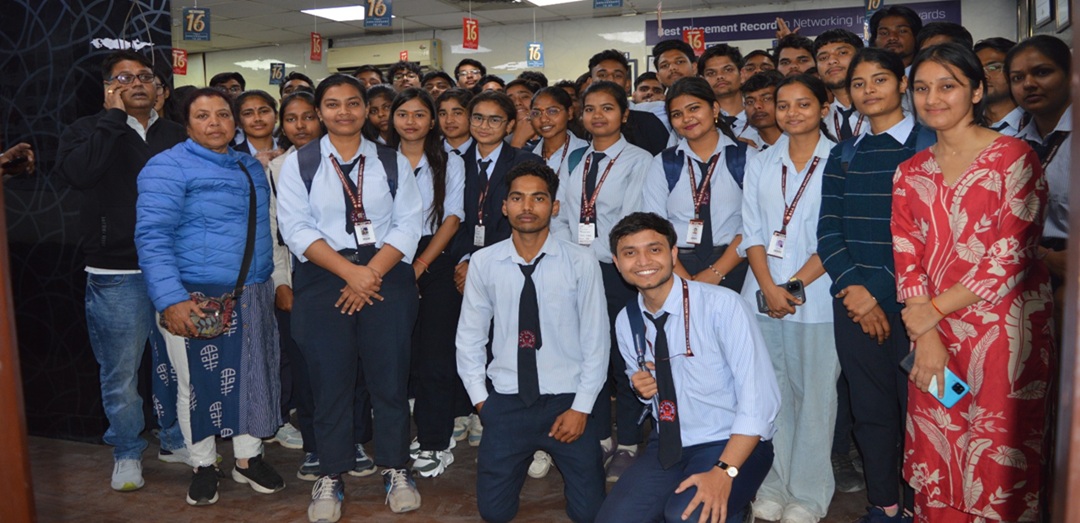 बी. एस. ए. (पी.जी.) कॉलेज, मथुरा के कंप्यूटर साइंस एंड एप्लीकेशन विभाग के बी.सी.ए. के छात्रों द्वारा Network Bulls, गुरुग्राम में औद्योगिक भ्रमण किया गया।